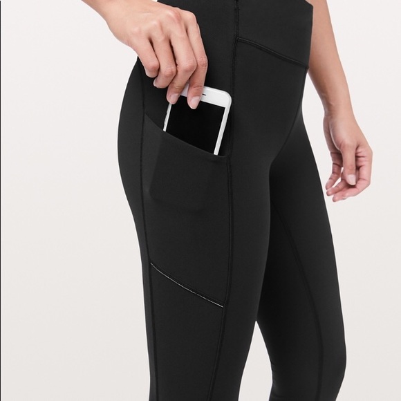 Lululemon high rise Speed Up crop 21” - Picture 6 of 10